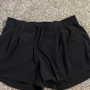 Lululemon sunset stroll shorts